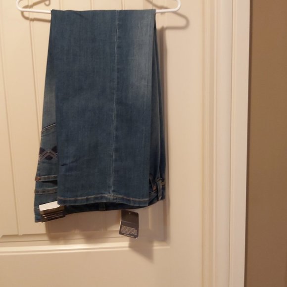 Brand new Denver Hayes jeans - Picture 2 of 3